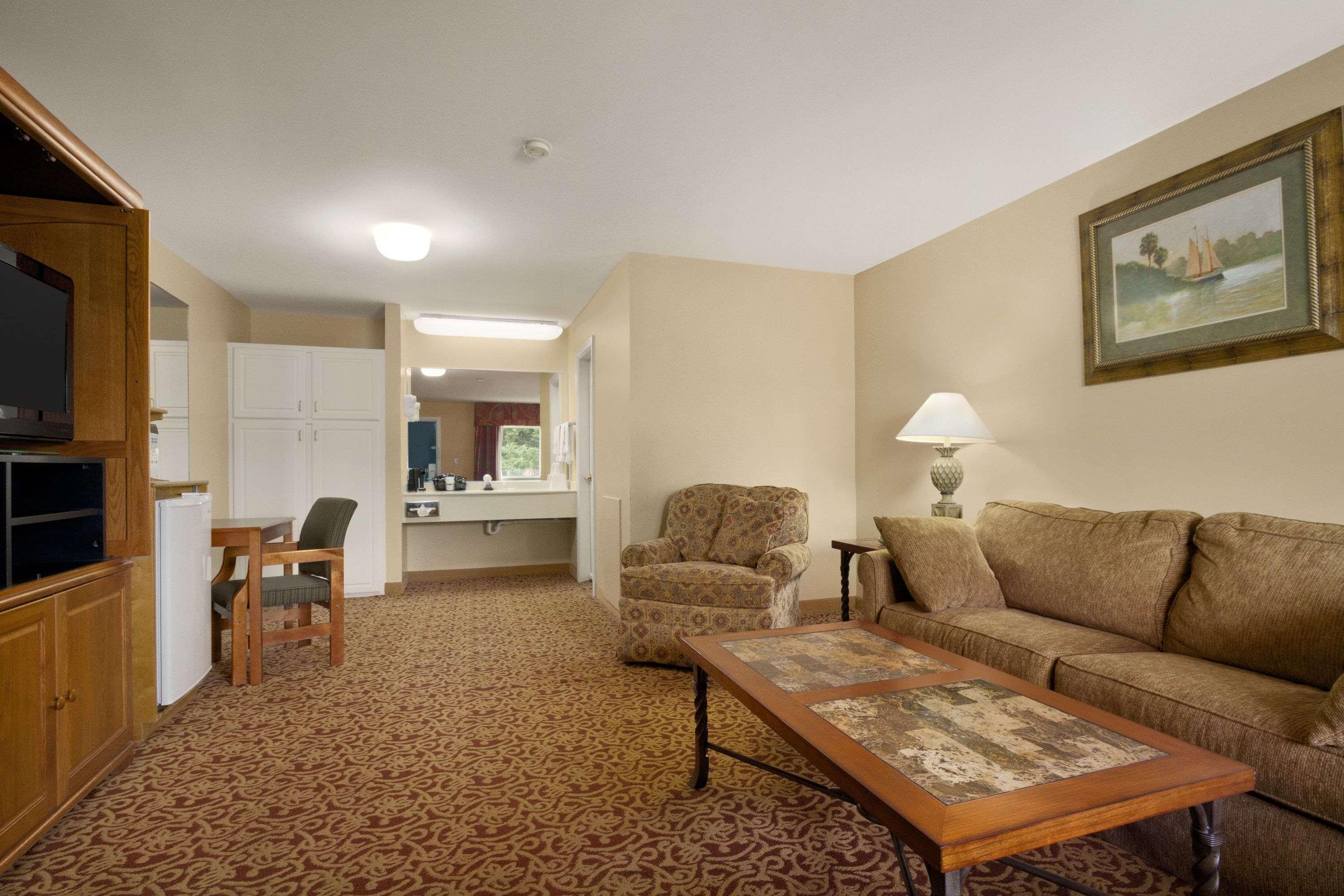 Days Inn By Wyndham Alexander City Exterior foto