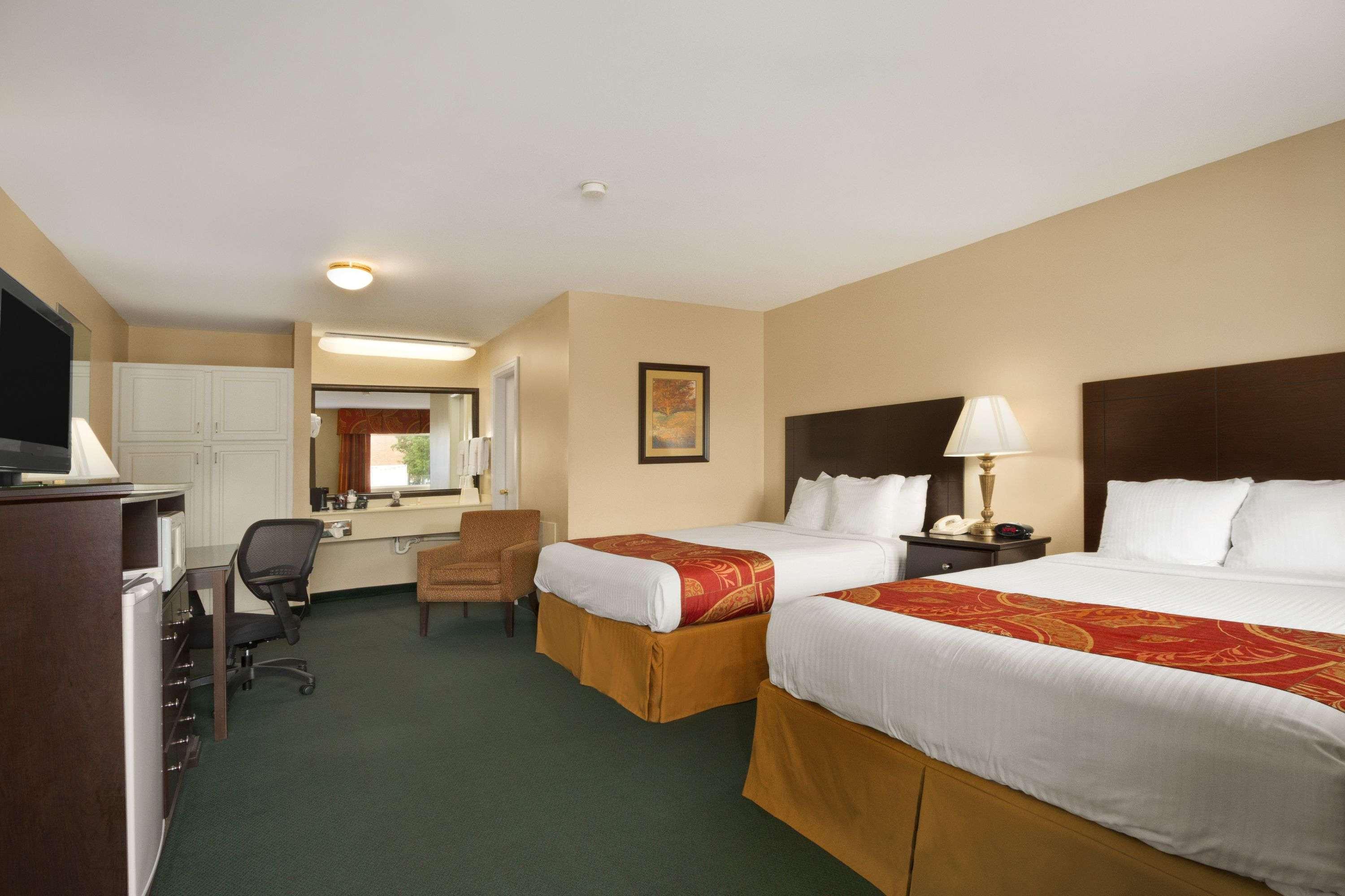 Days Inn By Wyndham Alexander City Exterior foto